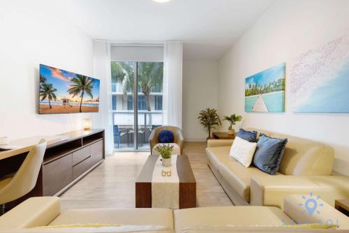 Hollywood Apartment | Beautiful Apt 2BR Hollywood Beach Rooftop Pool