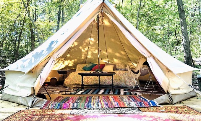 Excelsior Springs RV Rental | Beautiful Bell Tent Rental near Kansas City for Glamping in Missouri