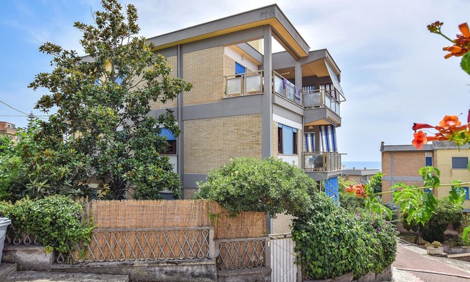 Lavinio Lido di Enea Apartment | Beautiful bright apartment with balcony near the beach