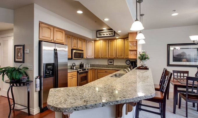 Leavenworth Condo | Beautiful central downtown condo close to everything! Sun&Ski Condo