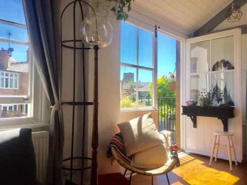 St Albans Apartment | Beautiful City Centre Apartment with Cathedral View