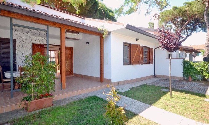 Lido delle Nazioni House | Beautiful cottage on the ground floor with 3 bedrooms, 2 gardens and 1 parking