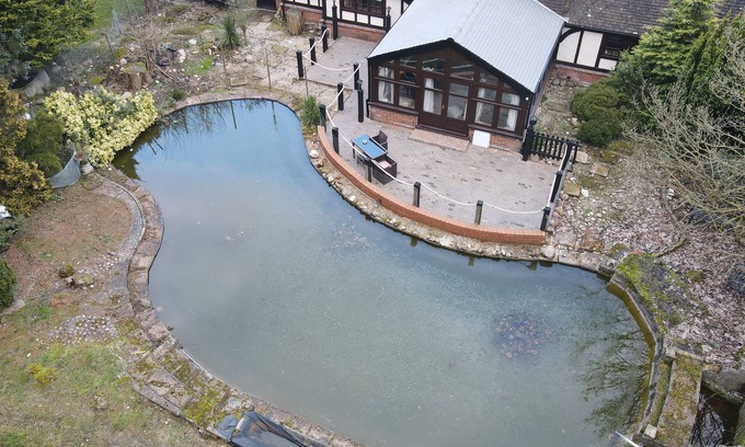 Brentwood Other | Beautiful cottage in Brentwood