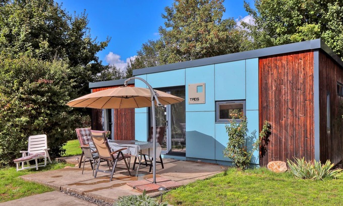 Wemding House | Beautiful cottage in excellent location on the lake.