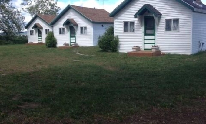 Ashton Cottage | Beautiful Cottages in the Shadow of the Tetons