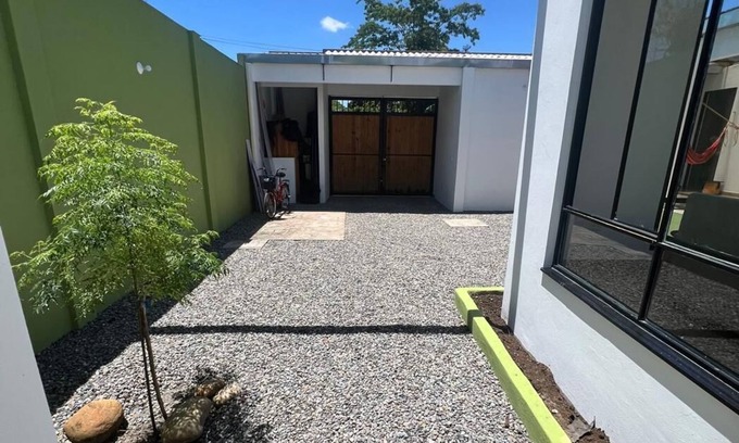 San Martin Cottage | Beautiful country house in San Martin (pet and family friendly)