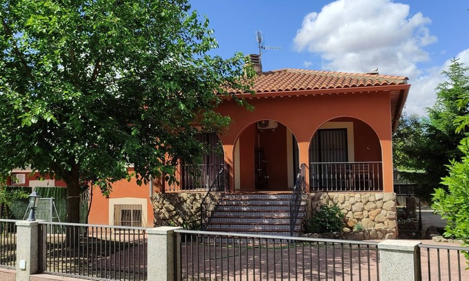 Mentrida Ski Chalet | BEAUTIFUL COUNTRY HOUSE