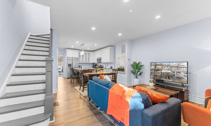 Eckington House | Beautiful DC RowHouse in a quiet&safe neighborhood