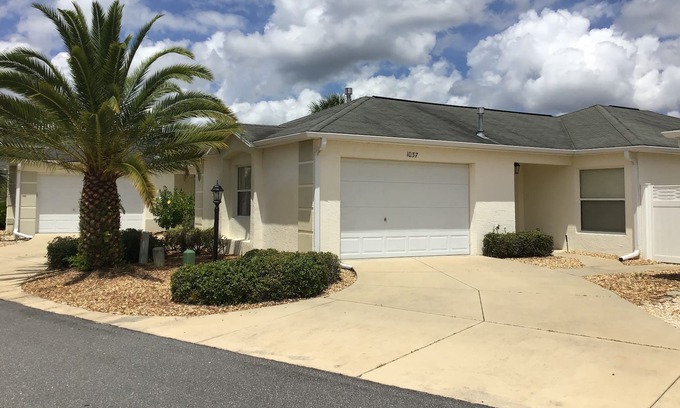 Virginia Trace Villa | Beautiful Dog Friendly 2/2 Villa w/ BBQ Grill, & FREE WiFi!