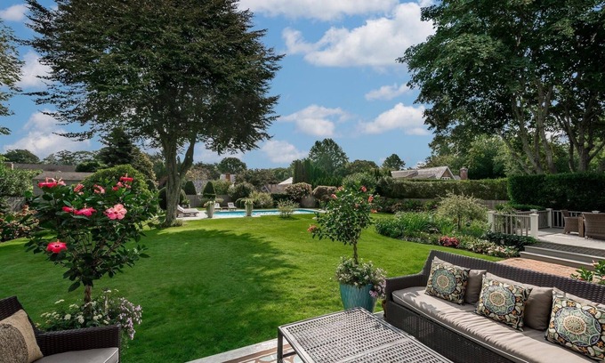 Village of East Hampton House | Beautiful East Hampton Village Gem close to Town/Beaches.