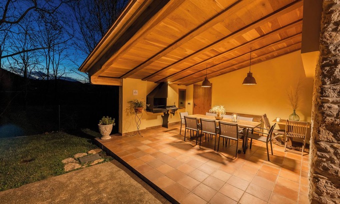 Sant Esteve de Llemena Cottage | Beautiful house in a privileged environment with large garden and pool