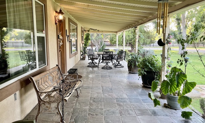 Carlsbad House | Beautiful exclusive country property for executive housing