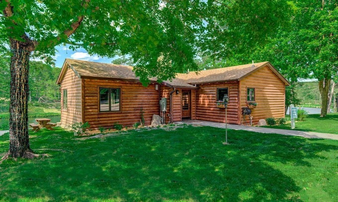 St Croix Falls Cabin | Beautiful Family Cabin with Cozy Interior and Exterior in Saint Croix Falls, Wisconsin