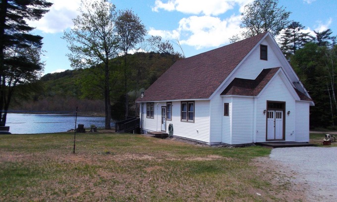 Brant Lake House | Beautiful Family Friendly Lakefront Property On Brant Lake