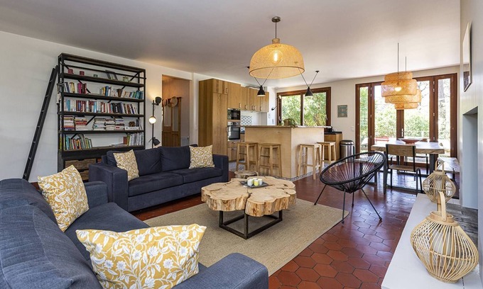 Piraillan House | Beautiful family home in Piraillan 16 people