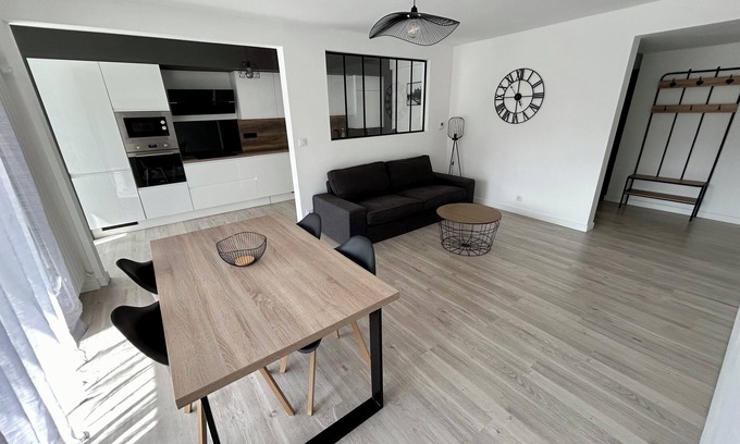 Quimper Apartment | Beautiful flat close to the city centre!