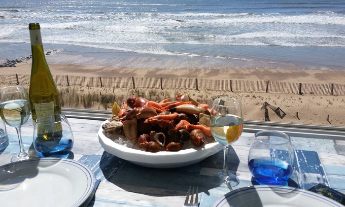 Saint-Hilaire-de-Riez Apartment | Beautiful F2 apartment facing the ocean with all comfort