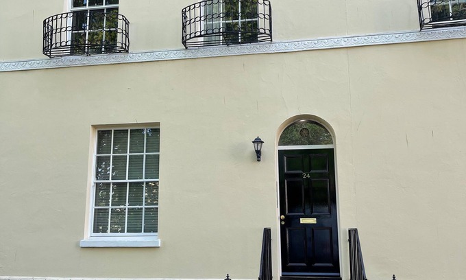 Gloucester Apartment | Beautiful Georgian Duplex