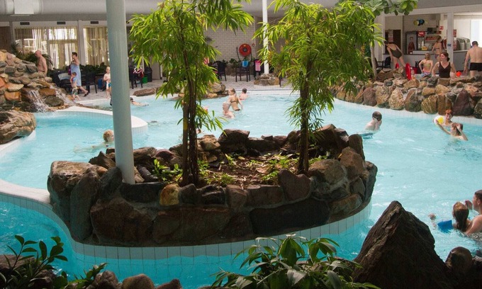 Roggel Villa | Beautiful holiday home with luxury BBQ, in Limburg