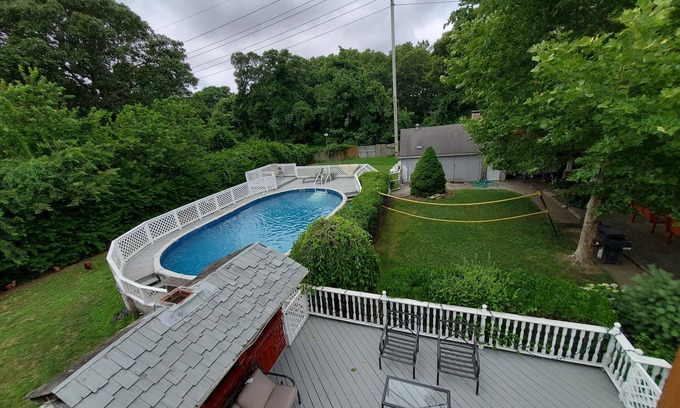 Shirley House | Beautiful home Apartment in Shirley /15mins to Hamptons