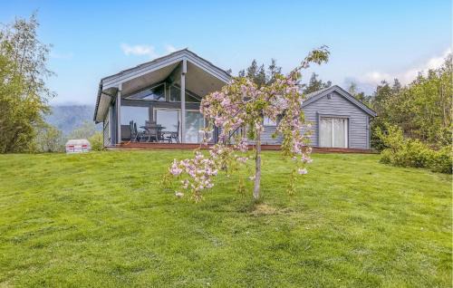 Kvam House | Beautiful Home In Tørvikbygd With Wifi