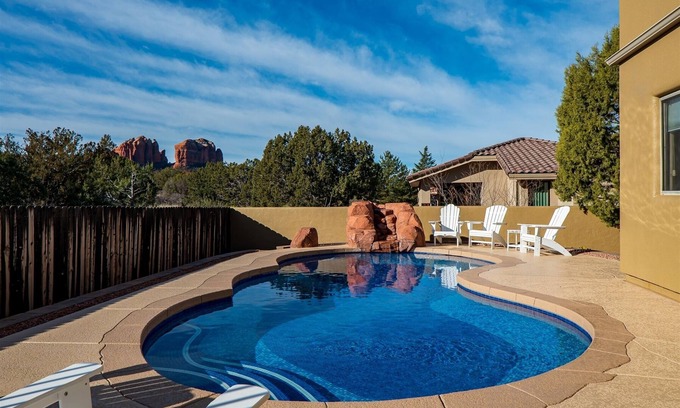 Sedona House | Beautiful Home in the Chapel area with an Observation Deck that has Red Rock