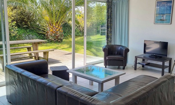 Guisseny Cottage | BEAUTIFUL HOUSE 100 METRES FROM THE BEACH WITH HEATED INDOOR POOL