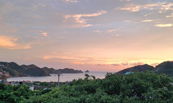 Taganga House | Beautiful house with amazing sea view in Taganga. Pet friendly!