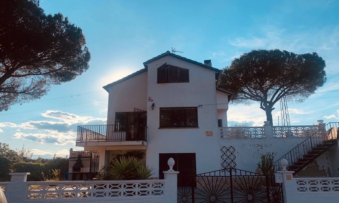 Mas Altaba House | Beautiful house with pool in quiet, green surroundings