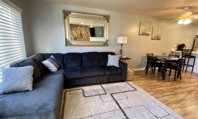 Harbor Village Condo | Beautiful Inn Building Condo #208 Pet friendly