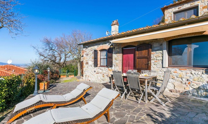 Castellina Marittima House | Beautiful private villa for 6 people with WIFI, hot tub, terrace, pets allowed and panoramic view