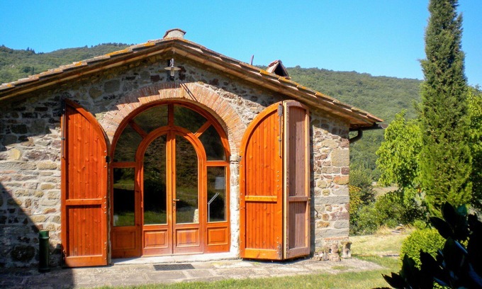 Greve in Chianti Villa | Beautiful villa for 4 people with WIFI, pets allowed and panoramic view