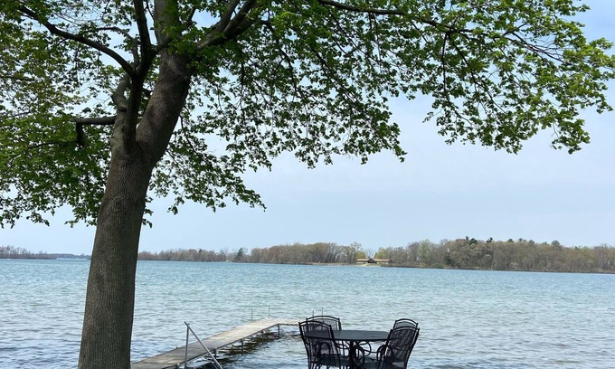 Middleville House | Beautiful Lake Front Home on Gun Lake!