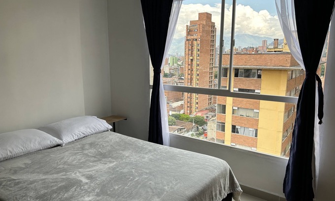 La Candelaria Apartment | Beautiful loft in medellin 06