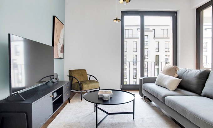 Tiergarten Apartment | Beautiful Mitte 2BR near park am Gleisdreieck, by Blueground