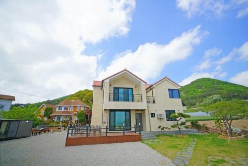 Buan House | Beautiful Mohang Private Pension