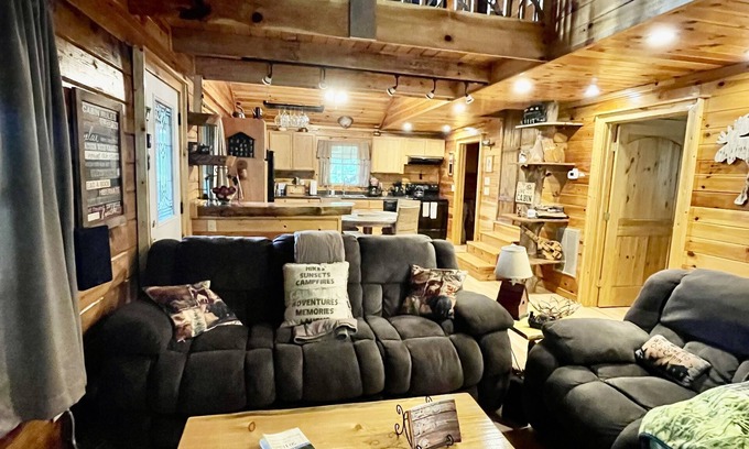 Blue Ridge Cabin | Beautiful mountain getaway. Escape to "Our Neck of the Woods".