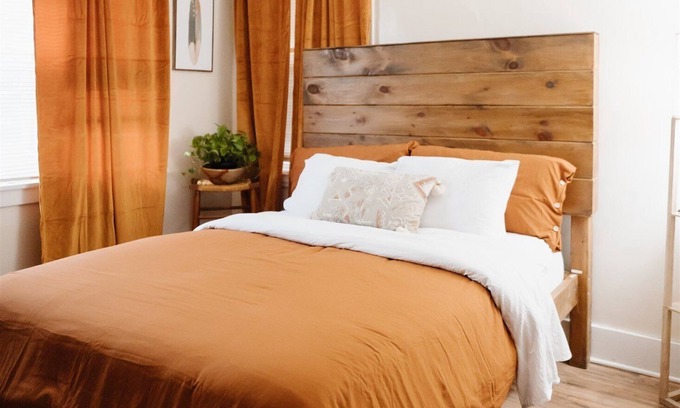 Neighborhood of the Arts Apartment | Beautiful One Bedroom Apartment in The Neighbor of the Art