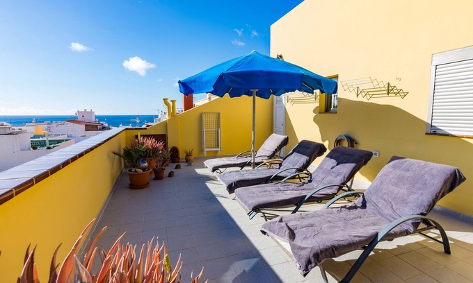 Morro Jable Apartment | Beautiful penthouse with large sunny terrace