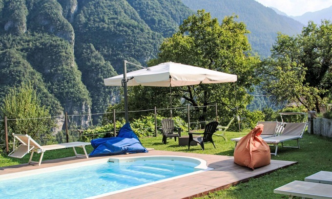 Coltura Villa | Beautiful private villa with WIFI, private pool, TV, patio, pets allowed and panoramic view