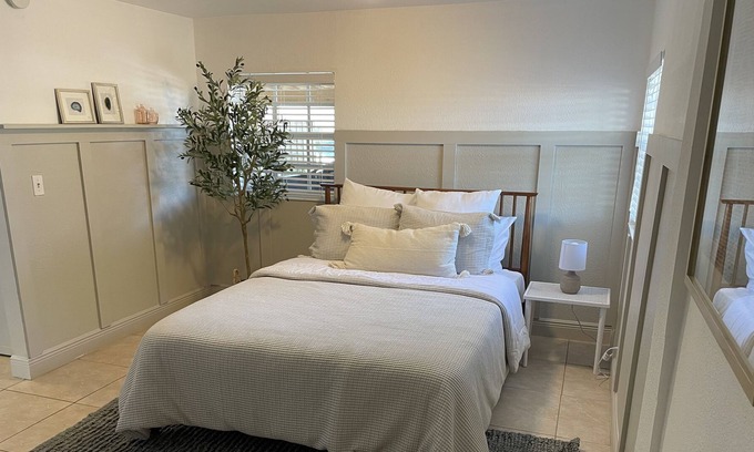 Southwest Cottage | Beautiful Private Costal Cottage -10 minutes from prestigious beaches & downtown