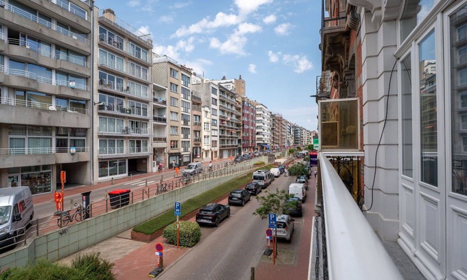 Blankenberge Villa | Beautiful private villa for 8 people with A/C, WIFI, TV and terrace