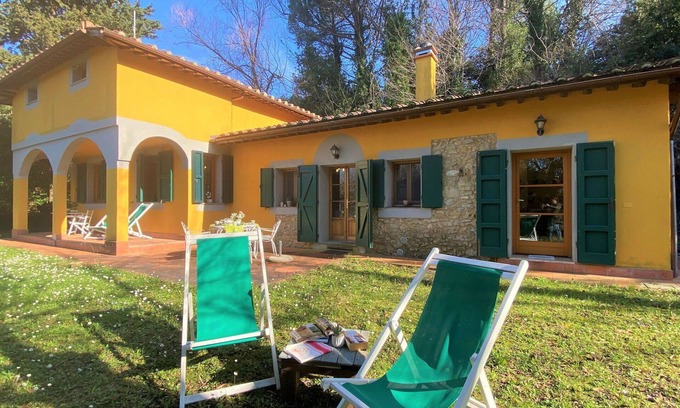 Montescudaio House | Beautiful private villa for 4 people with WIFI, pets allowed and panoramic view
