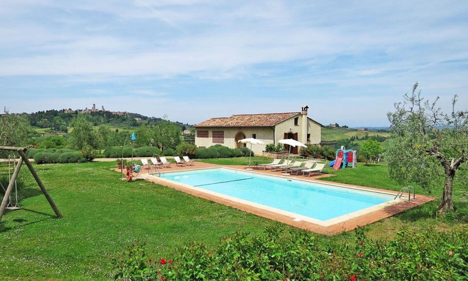 San Gimignano Villa | Beautiful private villa with private pool, WIFI, A/C, TV, terrace, pets allowed and panoramic view
