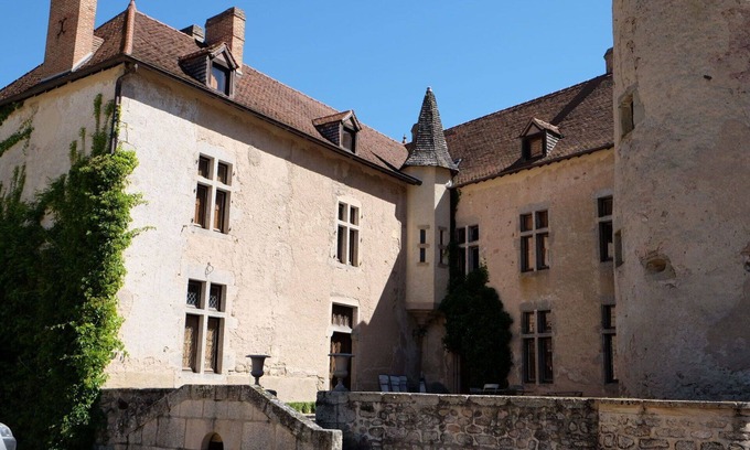 La Tagniere House | Beautiful private villa for 8 people with pool, WIFI, TV, patio and pets allowed