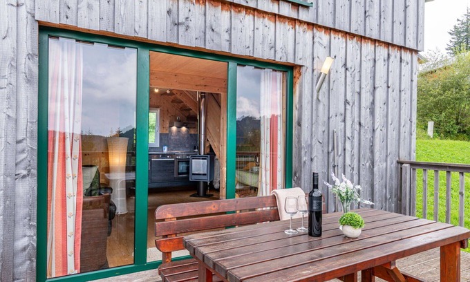 Untergreutschach House | Beautiful private villa for 6 guests with WIFI, TV and terrace