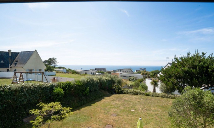 Plouarzel House | Beautiful private villa for 10 people with WIFI, TV, terrace and pets allowed