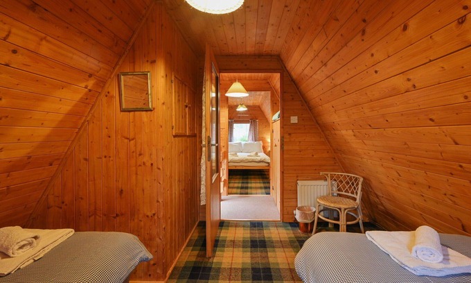 Beauly House | Beautiful private villa for 4 people with WIFI, TV and pets allowed