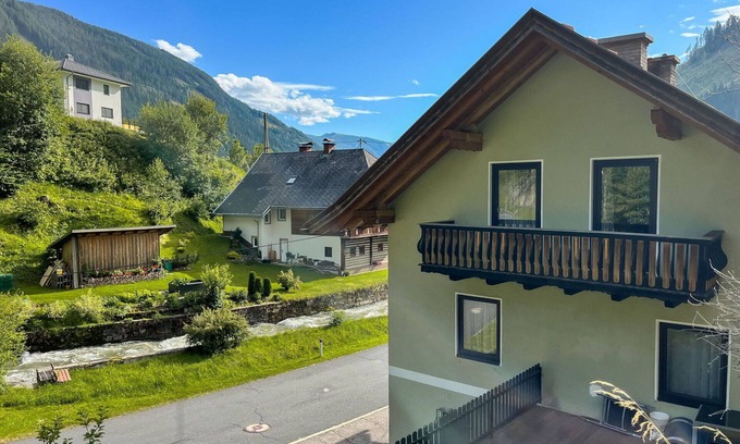 Ebene Reichenau House | Beautiful private villa for 12 people with WIFI, TV, balcony, pets allowed and parking