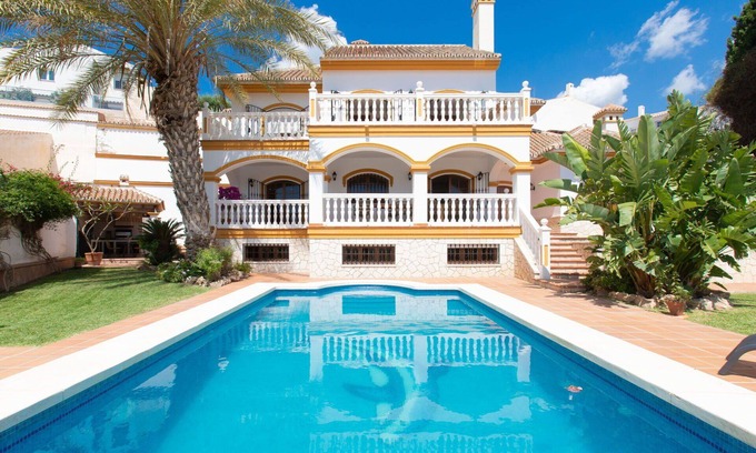 La Cala del Moral House | Beautiful private villa for 8 people with WIFI, A/C, private pool, TV and patio